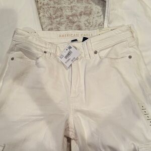 NWT American Eagle Super High Rise Baggy Wide Leg White Cargo Jeans size 6